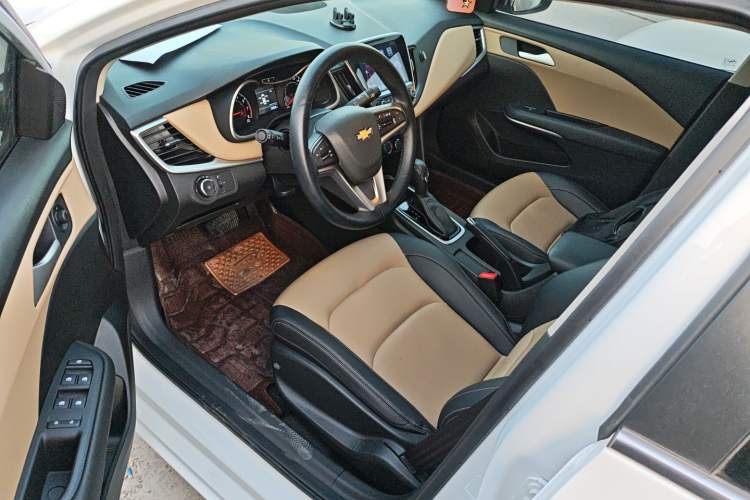 Used Chevrolet Monza 2022 320 Automatic Enjoyment Sunroof Version
