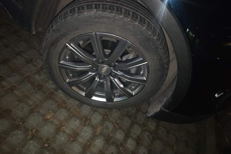 Used Cadillac XT4 2020 28T Two-Wheel-Drive Leading Version
