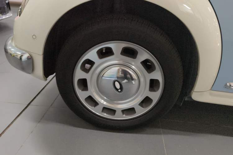 Used ORA Ballet Cat 2022 401 km Nutcracker Edition
