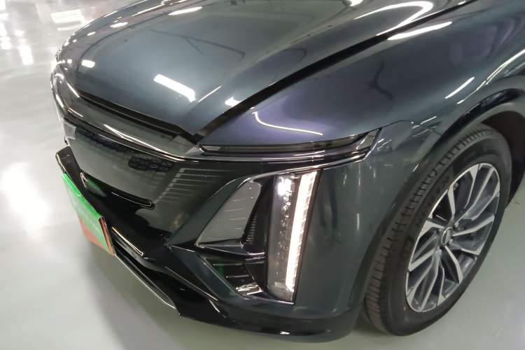 Used Cadillac LYRIQ 2022 Four-Wheel-Drive High-Performance Deluxe Edition
