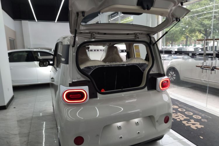 Used Wuling Hongguang MINIEV 2024 3rd Generation 215km Youth Edition
