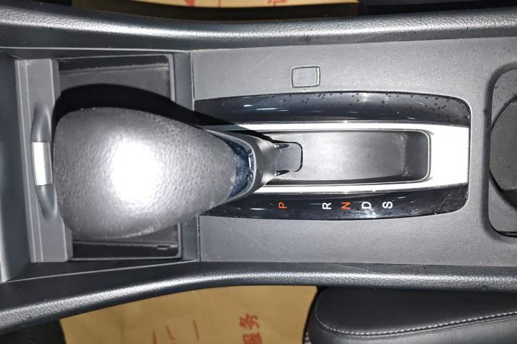 Used Honda Jade 2016 1.8L Automatic Comfort Elite Version 5 Seats
