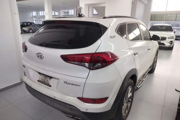 Used Hyundai Tucson 2018 1.6T Dual-Clutch Two-Wheel Drive 15th Anniversary Special Edition
