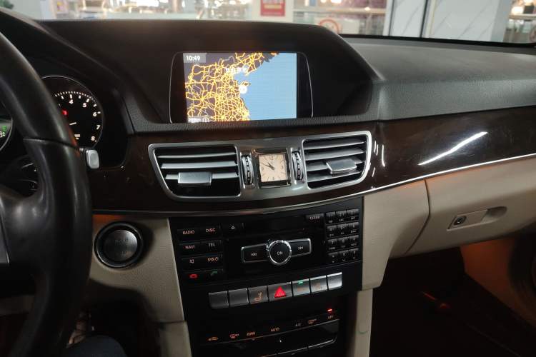 Used Mercedes-Benz E-Class 2015 E 200 L
