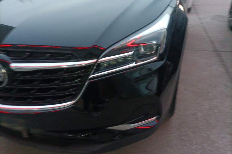 Used Buick Envision 2020 20T Two-Wheel Drive Leading Version
