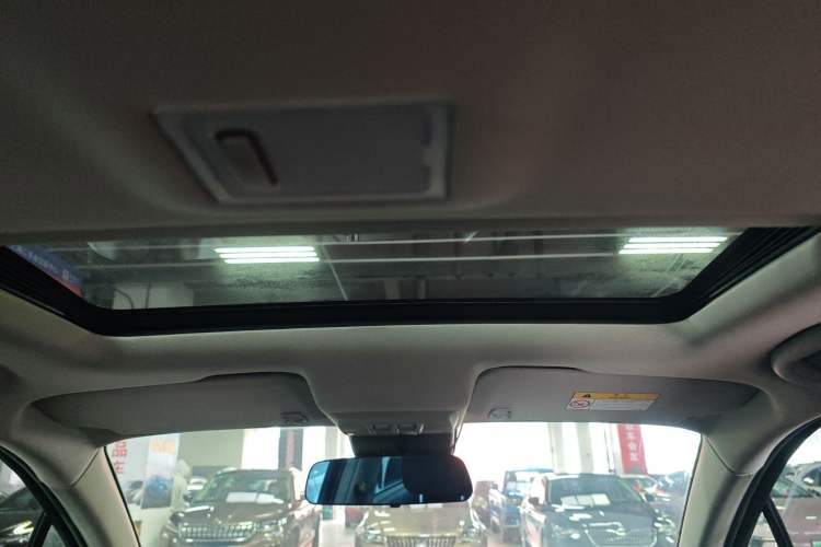 Used Chevrolet Trax 2016 1.4T Automatic Two-Wheel Drive Comfort Version with Sunroof
