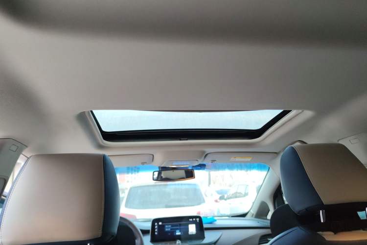 Used Buick GL8 2022 Land Business Class 652T Luxury Model
