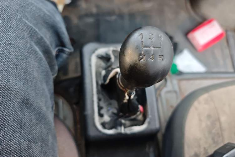 Used Wuling Zhiguang 2015 1.2L Practical LS-I Model
