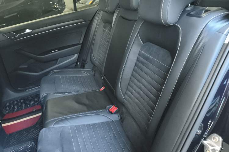 Used Volkswagen Magotan 2020 330TSI DSG Luxury Edition
