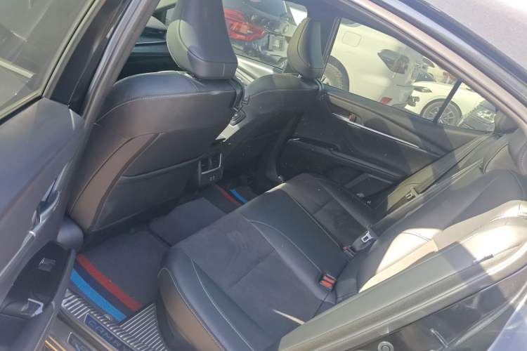 Used Toyota Camry 2025 Dual-Motor 2.0 HG Guanghui Edition
