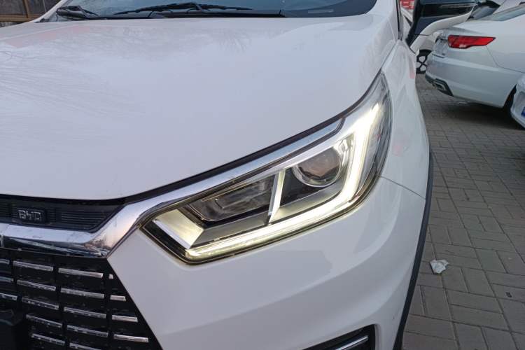 Used BYD Yuan New Energy 2019 EV360 Smart Connect Leading Model