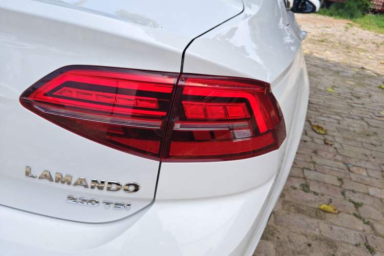 Used Volkswagen Lamando 2021 230TSI DSG Fashion Edition
