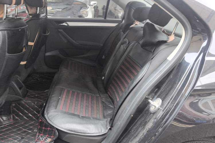 Used Volkswagen Jetta 2015 Zhihui Edition 1.4L Manual Comfort Model
