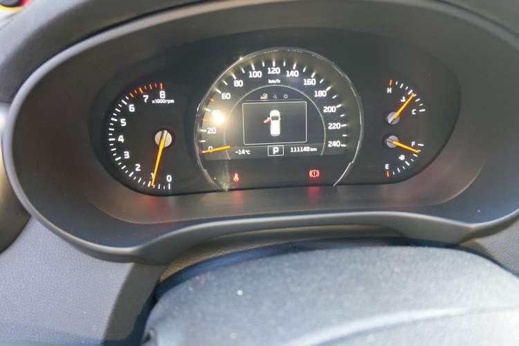 Used Kia Sorento 2015 Sorento L 2.4L Gasoline 4WD Elite Edition 7 Seats China IV Standard
