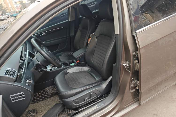 Used Volkswagen Magotan 2015 1.8TSI Advanced Model
