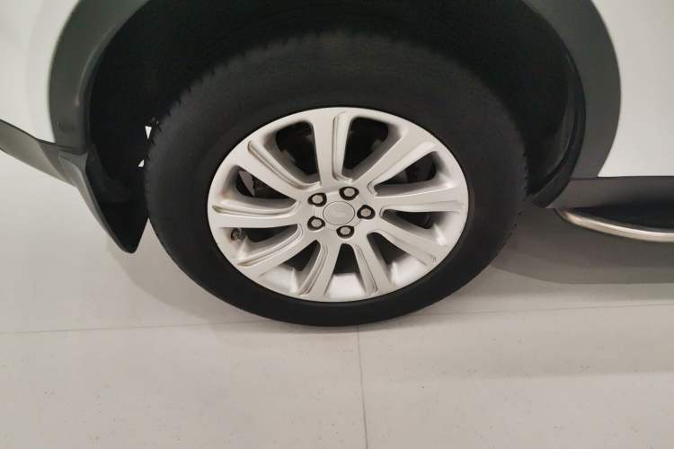 Used Land Rover Discovery Sport 2018 240 PS SE Version