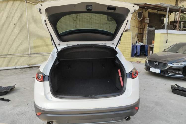 Used Mazda CX-4 2020 2.5L Automatic 4x4 Sky Blue Passion Edition