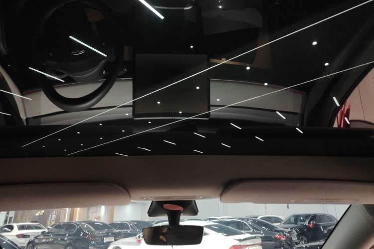 Used Tesla Model Y 2023 Rear-Wheel-Drive Version
