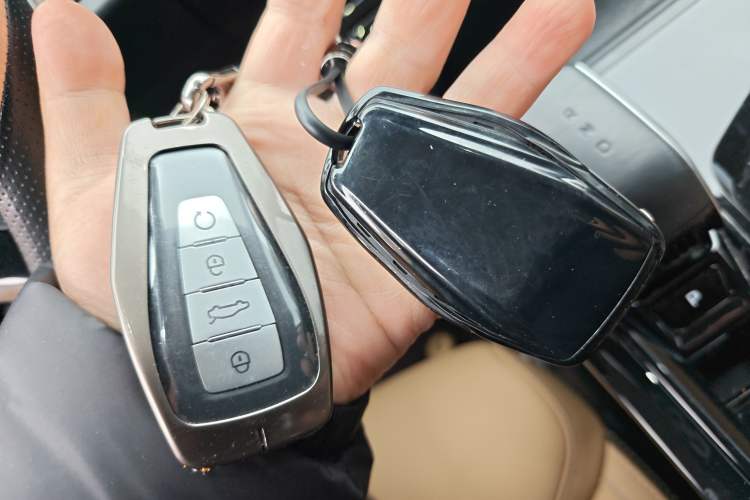 Used Geely Auto FX11 2023 1.5TD DCT Prestige Edition
