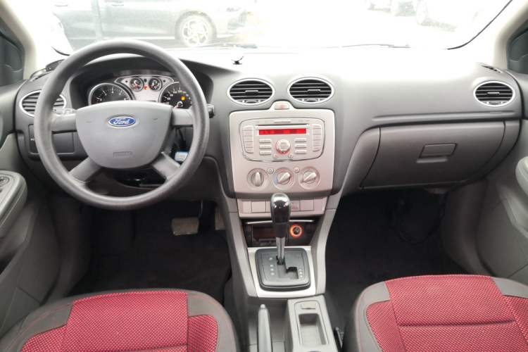 Used Ford Focus 2013 Hatchback Classic 1.8L Automatic Base Model
