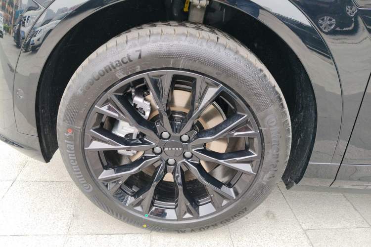 Used Zeekr 7X 2025 100 kWh Long-Range Rear-Wheel Drive with Intelligent Driving Features
