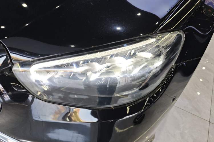 Used Mercedes-Benz E-Class New Energy 2023 E 350 e L Plug-in Hybrid Sports Sedan