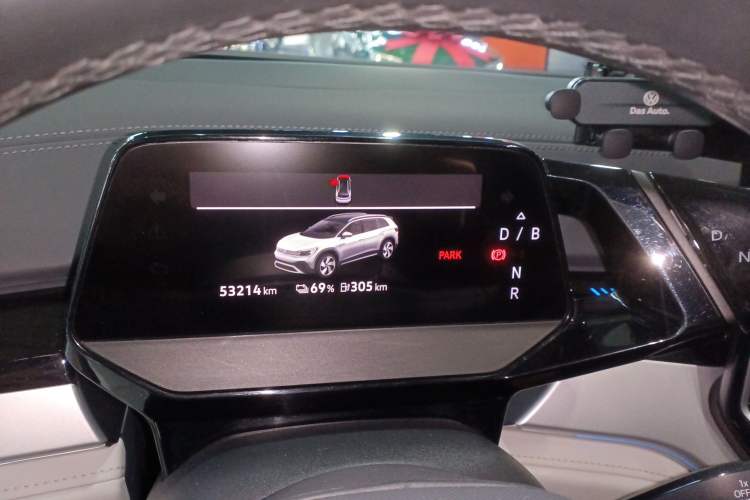 Used Volkswagen ID.6 CROZZ 2022 Long-Range PRO Edition
