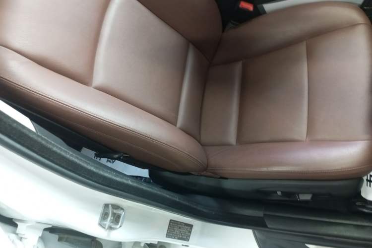 Used BMW 5 Series 2017 525Li Leading Model
