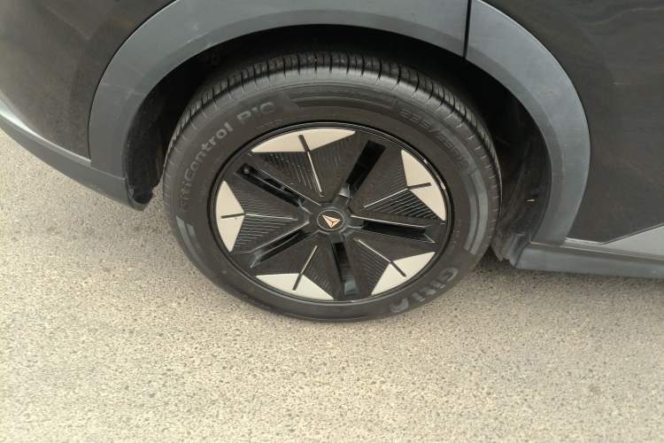 Used  S07 2023 200Max Range-Extended Version