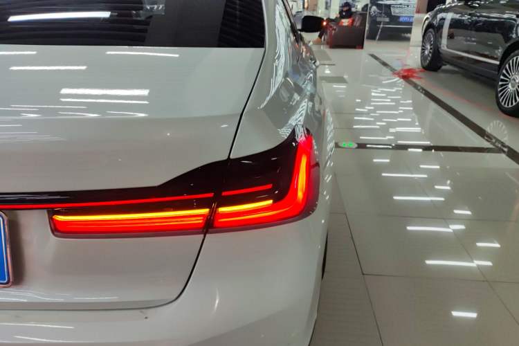 Used BMW 7 Series 2019 Restyled 740Li Leading Luxury Package
