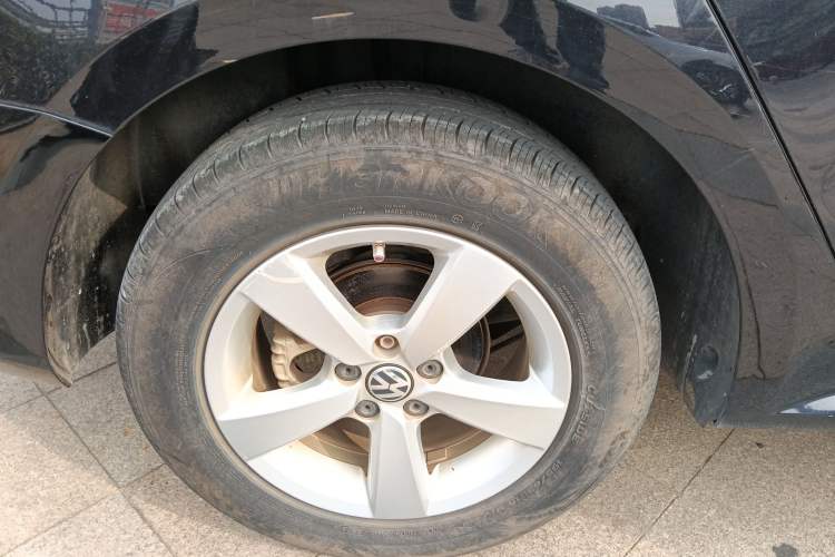 Used Volkswagen Lavida 2013 Revised Classic 1.6L Manual Fashion Edition