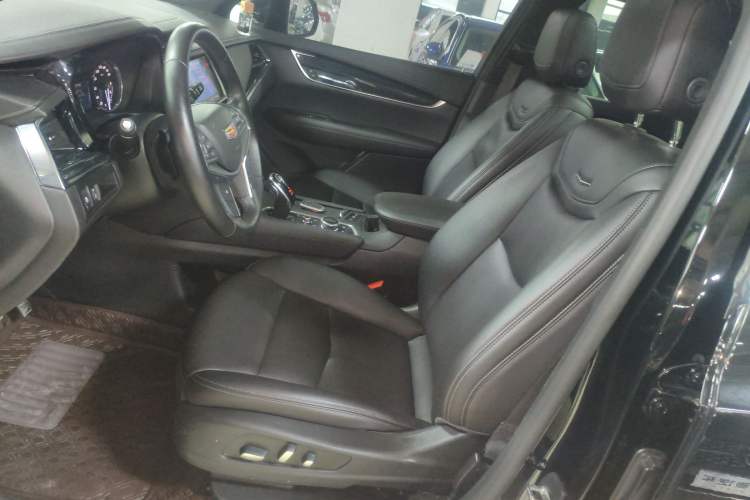 Used Cadillac XT5 2021 28T Luxury Version
