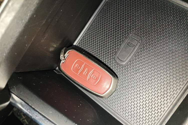 Used Geely Auto Vision X3 2021 PRO 1.5L CVT Deluxe Model
