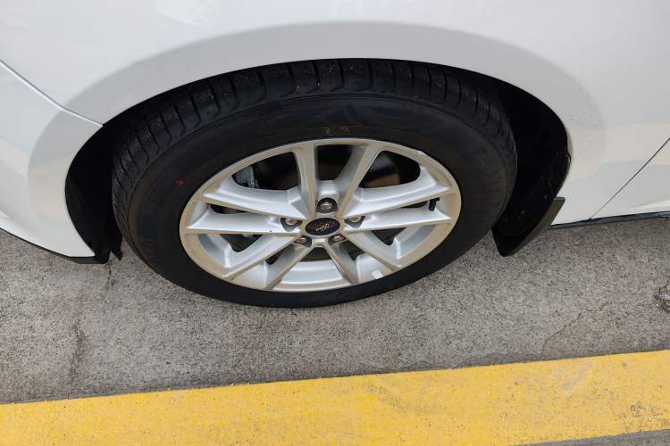 Used Ford Focus 2017 Sedan 1.6L Automatic Fashion Edition Smart Drive Version