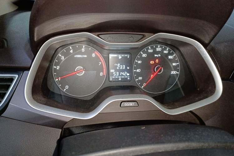 Used Baojun 310W 2017 1.5L Manual Comfort Model China V Standard