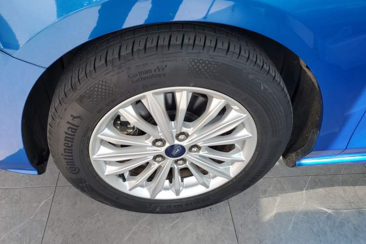 Used Ford Focus 2020 Sedan EcoBoost 180 Automatic Trend Edition
