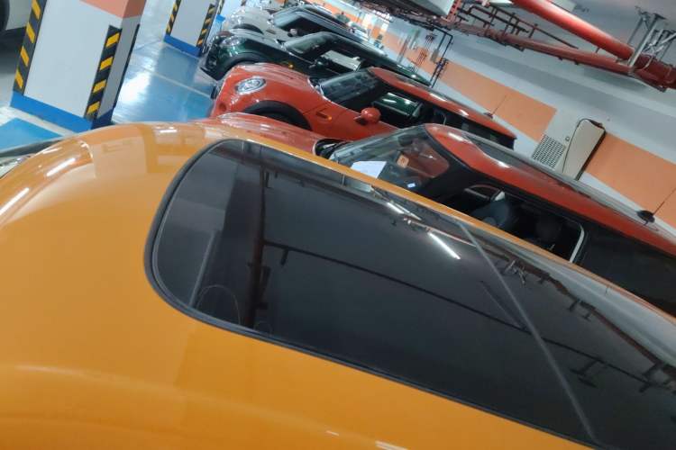 Used  MINI 2016 1.2T ONE Pioneer Edition Five-Door Version
