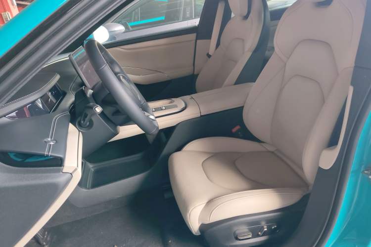 Used  SU7 2024 Rear-Drive Ultra-Long Range Advanced Pro-Level Intelligent Driving Version
