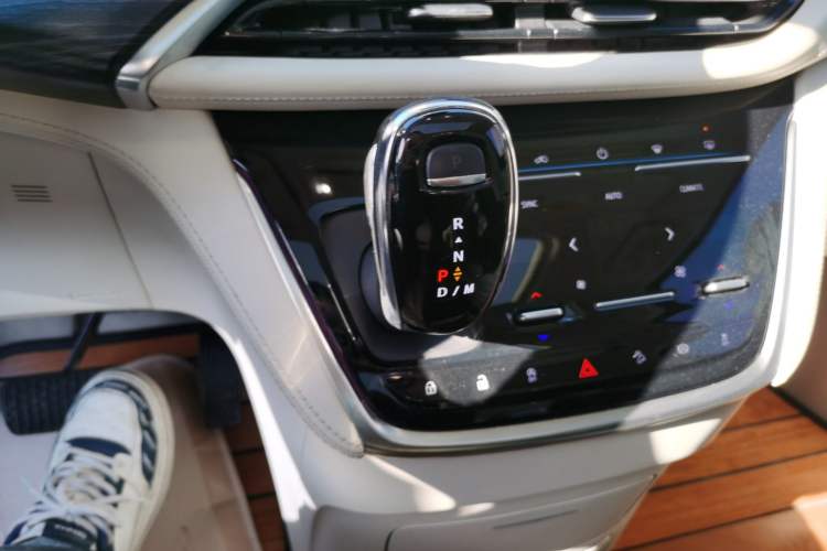 Used Buick GL8 2022 Facelift Avenir Aivia Six-Seat Deluxe Edition
