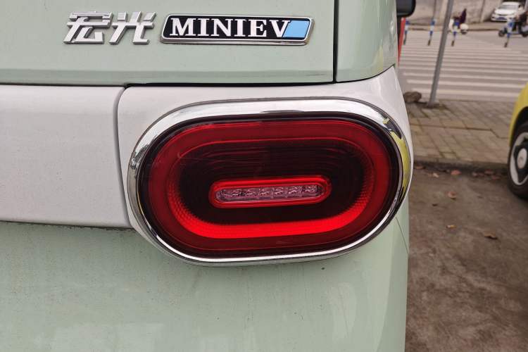 Used Wuling Hongguang MINIEV 2024 3rd Generation 215km Advanced Version
