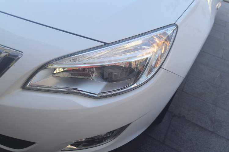 Used Buick GT 2014 XT 1.6L Automatic Fashion Edition
