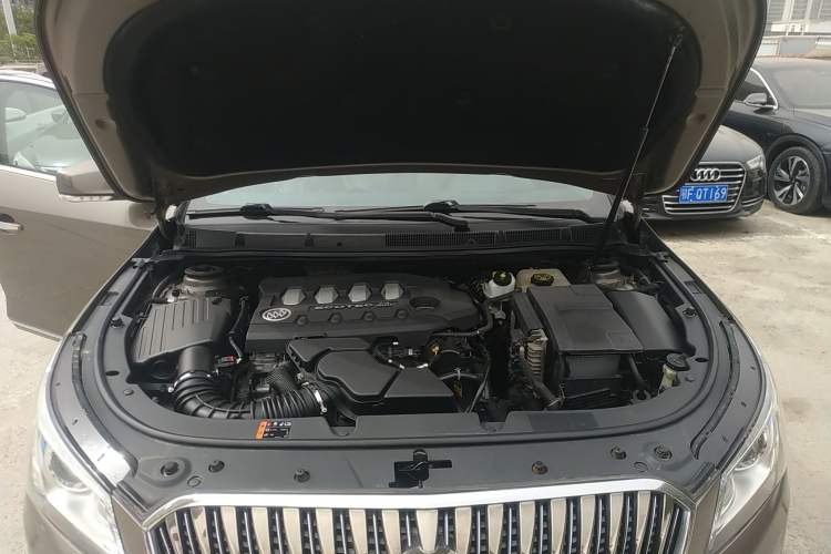 Used Buick LaCrosse 2013 2.4L SIDI Leading Comfort Version
