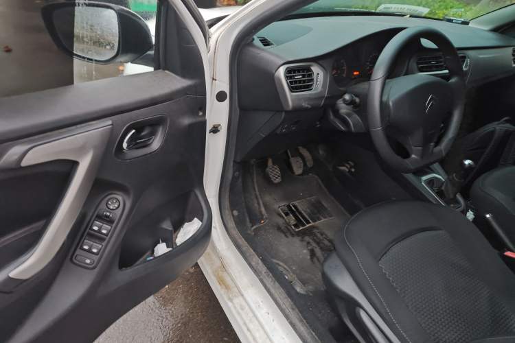 Used Citroen Elysee 2018 Revised Version 1.6L Manual Fashion Edition
