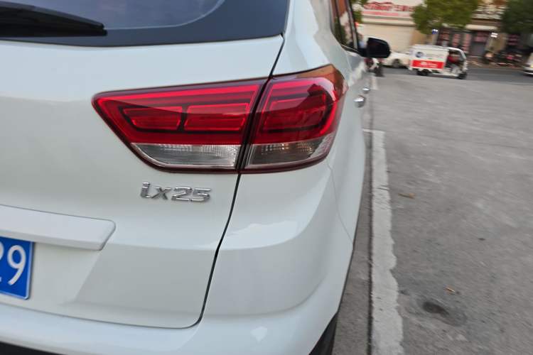 Used Hyundai ix25 2017 1.4T Automatic Smart Version