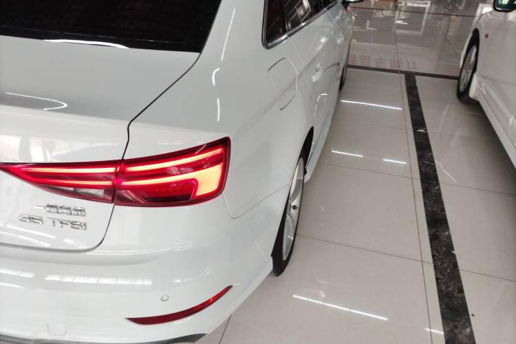 Used Audi A3 2017 Limousine 35 TFSI Fashion Model