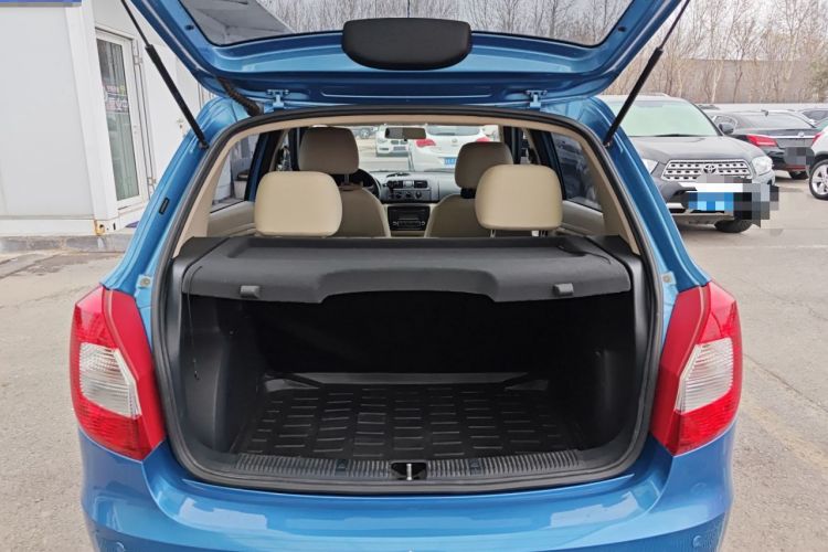 Used Skoda Fabia 2014 1.4L Manual Crystal Edition
