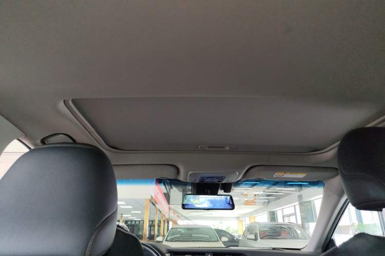 Used Toyota Camry 2019 Revised Version 2.0G Luxury Edition
