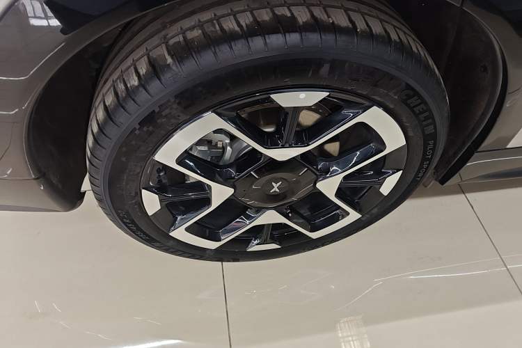 TDK.VehicleDetails.img