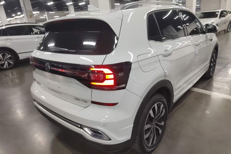 Used Volkswagen Tacqua 2021 280TSI DSG R-Line Smart Connectivity Version