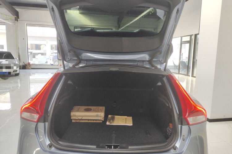 Used Volvo V40 2018 T3 Zhiyi Edition